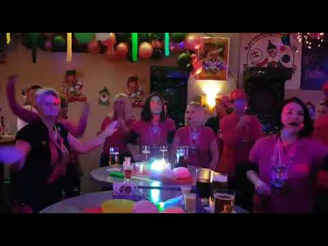 Vorschaubild: Party nach dem Zug